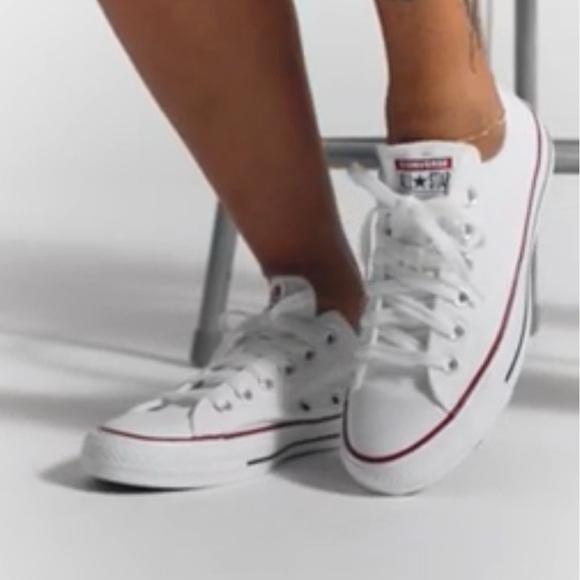 NIB Converse White Chuck Taylor All Star Canvas Low top sneaker size 10 - Picture 4 of 8